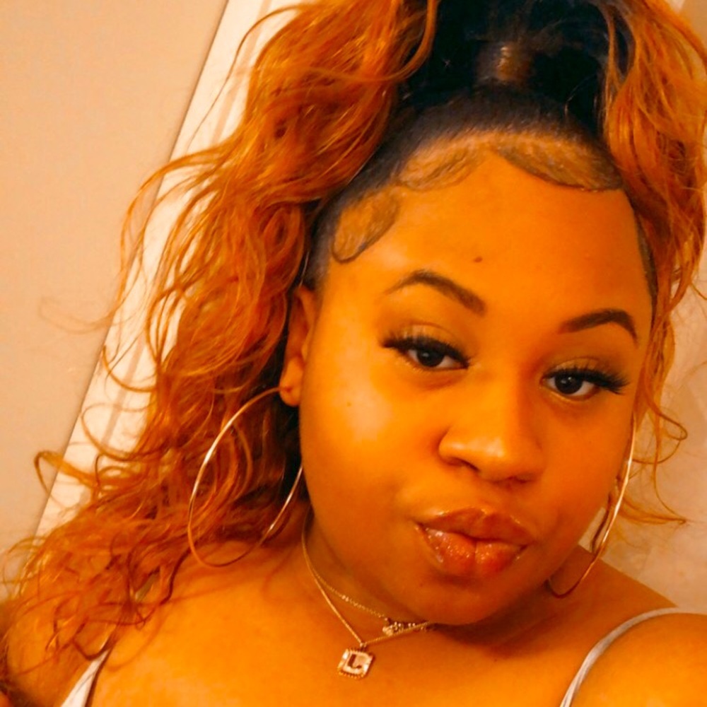 Meet your Posher, Janay
